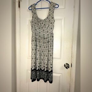 Maggy London Black and White Patterned Midi Dress size L